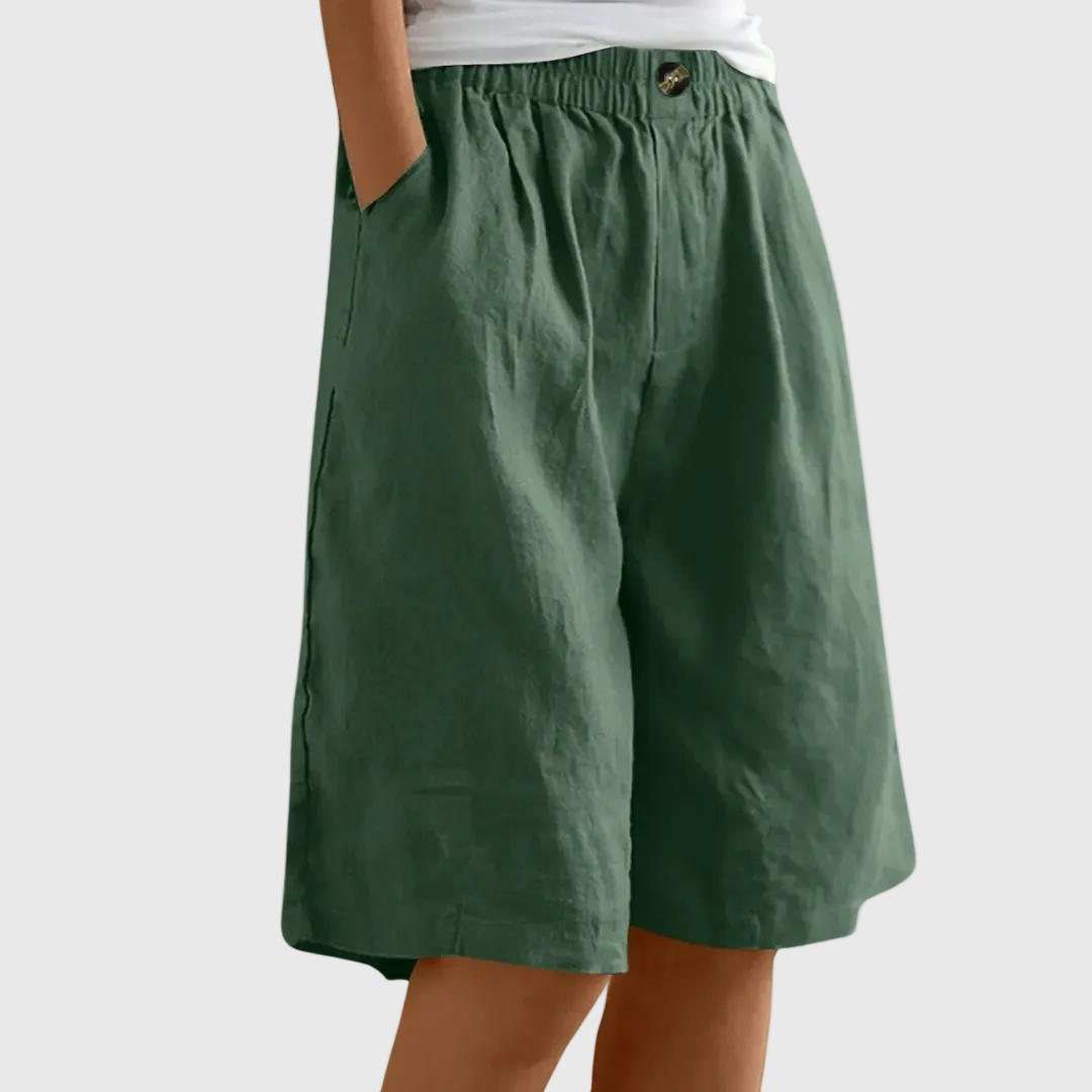 Madeleine | Spacious Shorts with Elastic Waist