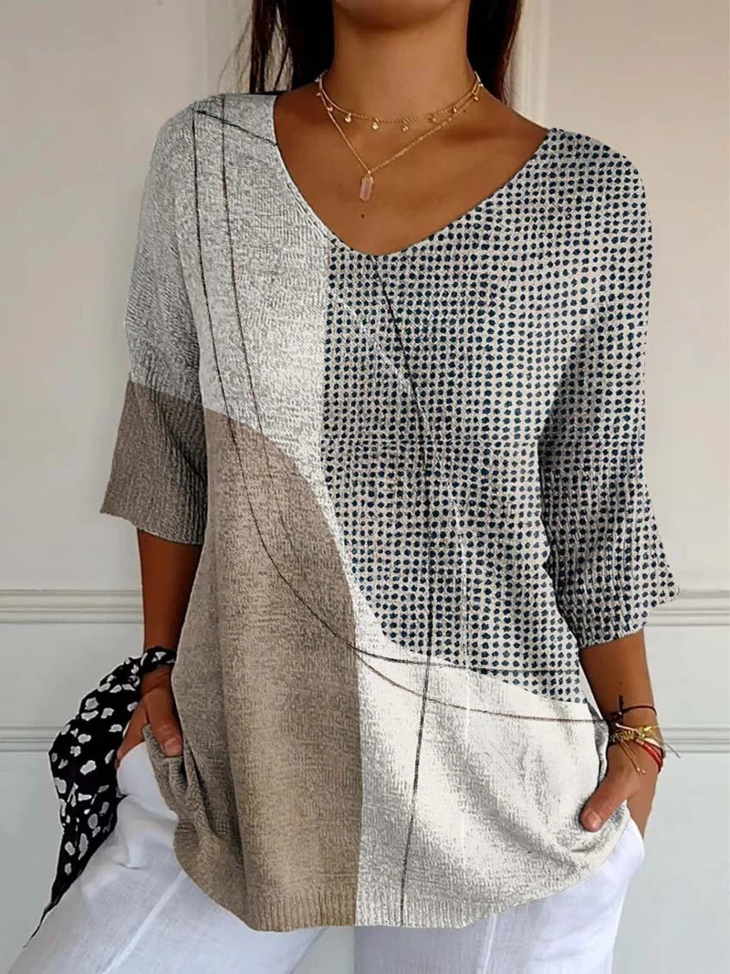 Women's Casual Knit Sweater with Abstract Geometric Pattern